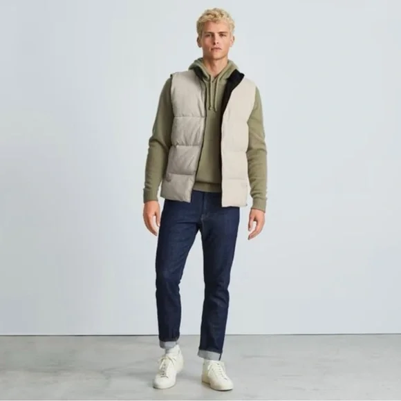 Everlane The ReNew Puffer Vest Size M
